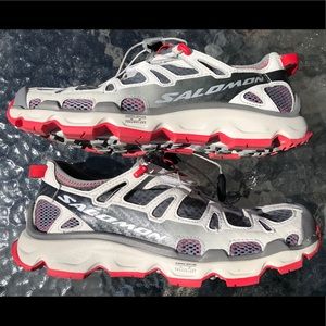 Ladies Salomon Gecko Shoes 6.5 White/Gray EUC